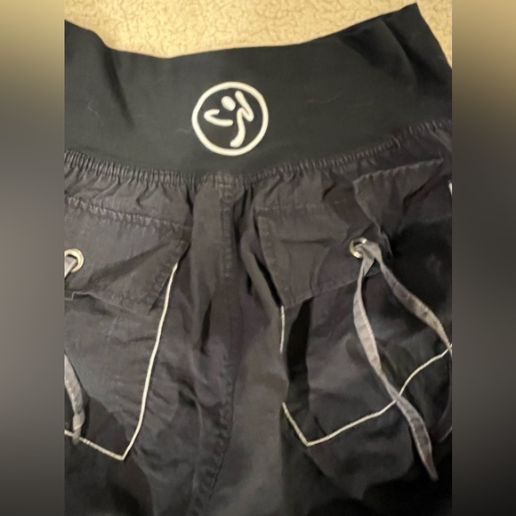 Zumba fitness lot - Purple Peek A Boo Bag and 2 pair of Zumba Cargo Pants - Picture 15 of 15